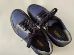 【ほぼ新品】YONEX POWER CUSHION ネイビー メンズスニーカー