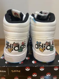 25センチ スニーカー