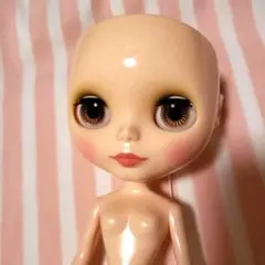 ブライス頭皮無し❤️ブレンダズエクストラオーディナリーデー❤️スタンド付きます