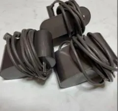 【ジャンク品】Dyson v11absolute 本体 アタッチメント 充電器付 ジャンク品】Dyson v11absolute 本体 アタッチメント 充電器付