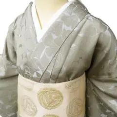 正絹 永治屋清左衛門 唐織 クリーム色 付け下げ ガード加工済 美品 永治屋清左衛門】 特選西陣紋御召小紋 ≪御仕立て上がり・中古美