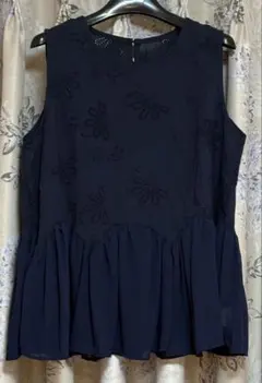 パンチングレース切り替えノースリーブ