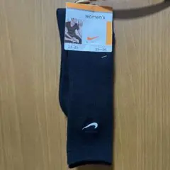 日本製　NIKE レディース ソックス ブラック 23-25cmのサムネイル