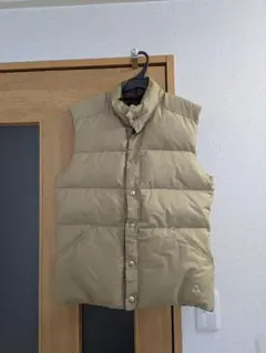 ダウンベスト カーキ