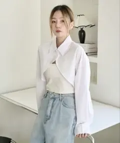 UNE MANSION クロップドボレロシャツ ホワイトのサムネイル