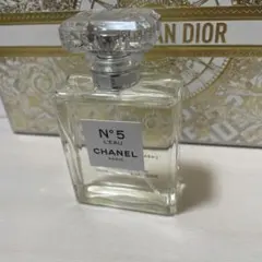 シャネル N°5 ロー オードゥ トワレット （ヴァポリザター）