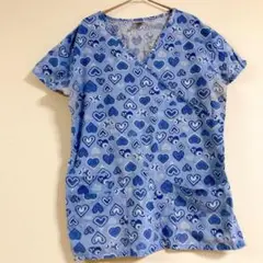 即購入OK✨scrubs【L】半袖ハート模様Ｖネック シャツ
