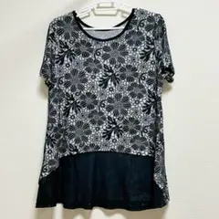 花柄 半袖トップス 黒と白