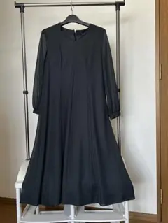 黒ワンピース スーツ