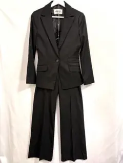 ホワイトジョーラ ストライプ セットアップ パンツスーツ 7R 黒