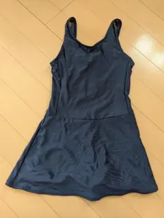 スクール水着女の子