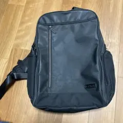 invicta ブラック リュック