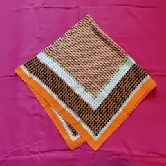 幾何学模様スカーフ オレンジ・黒