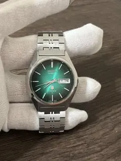 SEIKO QZ 緑文字盤 1975年製 - メルカリ