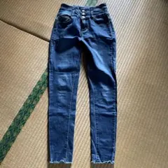 ANAP スキニーデニム 3ボタン フリンジ裾