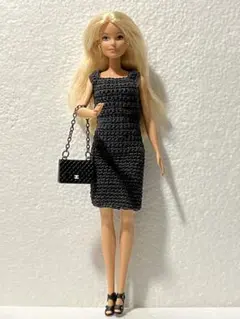 バービーの編みドレス限定セット❣️ ブラック、フェイクファーのショール付き❗️
