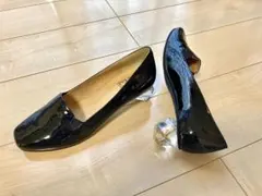 箱あり個性的ローファー/ブラックエナメルパンプス クリアヒール付