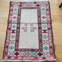 【在庫一掃セール】アルデビル キリム シルク 92cm×72cm 在庫一掃セール】アルデビル キリム シルク 92cm×72cm - メルカリ