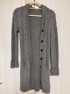 グレー ケーブルニット フード付きカーディガン