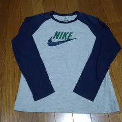 ナイキ★長袖Tシャツ　キッズLサイズ