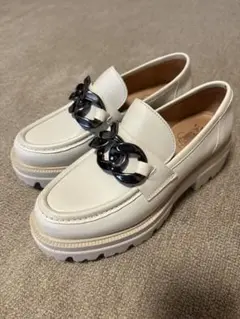 白 革靴