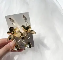 Item thumbnail for item 4aac0ea8-56a9-44f9-9579-5947d81d1d89