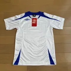 【新品】umbro ホワイト/ブルー シャツ サイズ150センチ