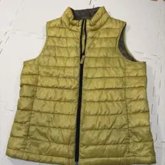 UNIQLO オリーブグリーン ダウンベスト 150