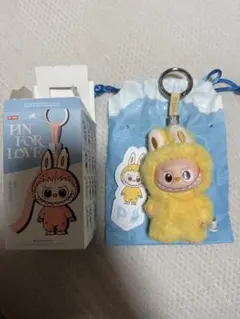 POP MART pin for love ミニラブブ ラブブ　イニシャル　P