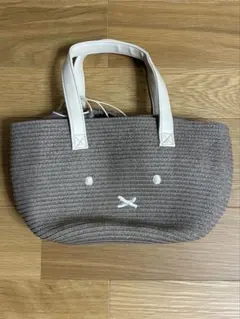 【しゅん様専用】ミッフィー ペーパー素材 ハンドバッグ 巾着開閉式のサムネイル