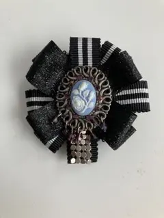 アンティーク風ブローチ