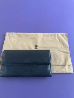 ルイ・ヴィトン 長財布 エピ