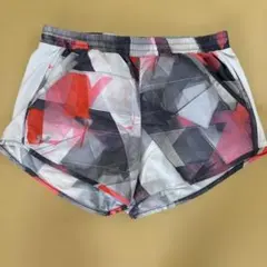 アンダーアーマー　ランニングパンツ　レディースMのサムネイル