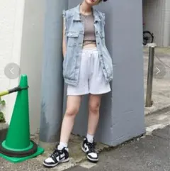 【美品】SHAGGIE シャギー デニムベスト ジレ ダメージ加工 Fサイズのサムネイル
