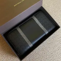 正規品⭐️美品⭐️パイソンBOTTEGA VENETA ラウンド　財布　ボッテガ