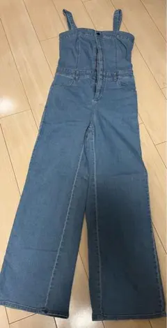 GU デニムサロペット Mサイズ