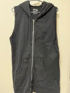 黒 フード付き ジッパーベスト
