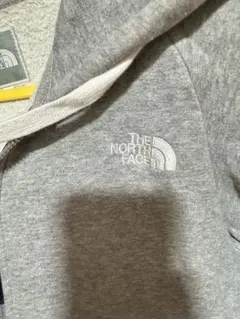 THE NORTH FACE グレー ジップアップパーカー