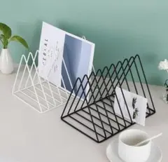 金属製 三角形 収納 ラック ブックスタンド 白 ホワイト