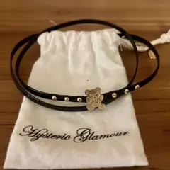 HYSTERIC GLAMOURのクマとスタッズが特徴の 黒レザーチョーカー