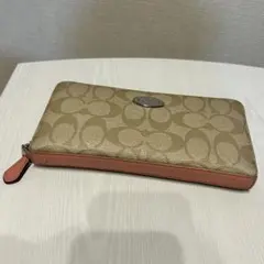 Coach 長財布 ベージュ ピンク