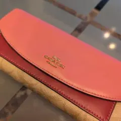 Coach 長財布 ピンク/レッド/ベージュ