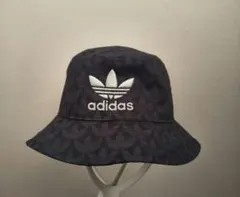 アディダス　モノグラム バケットハット