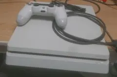 ホワイト PS4 CUH-2200 本体 +コントローラー