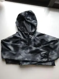 ナイロンジャケット フード付き ブラック/グレー レディースでもOK