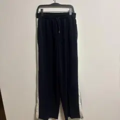 サイドラインパンツ