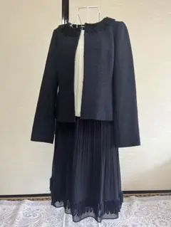 【美品】Lelian レリアン フォーマルスーツ ラメ糸 黒 11号 美品】Lelian レリアン フォーマルスーツ ラメ糸 黒 11号