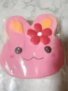 ピンク うさぎ デザイン 装飾品