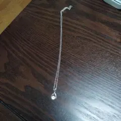 シルバー ドロップ型 ペンダント ネックレス