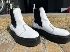 ホワイトレザー サイドゴアブーツ 厚底